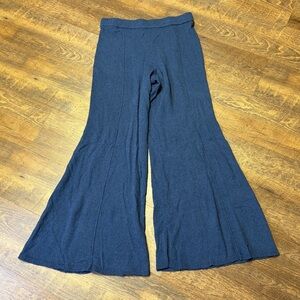 Free People FP Beach Knit Pants Flare Leg Womens Medium Blue Pull On Boho Hippie